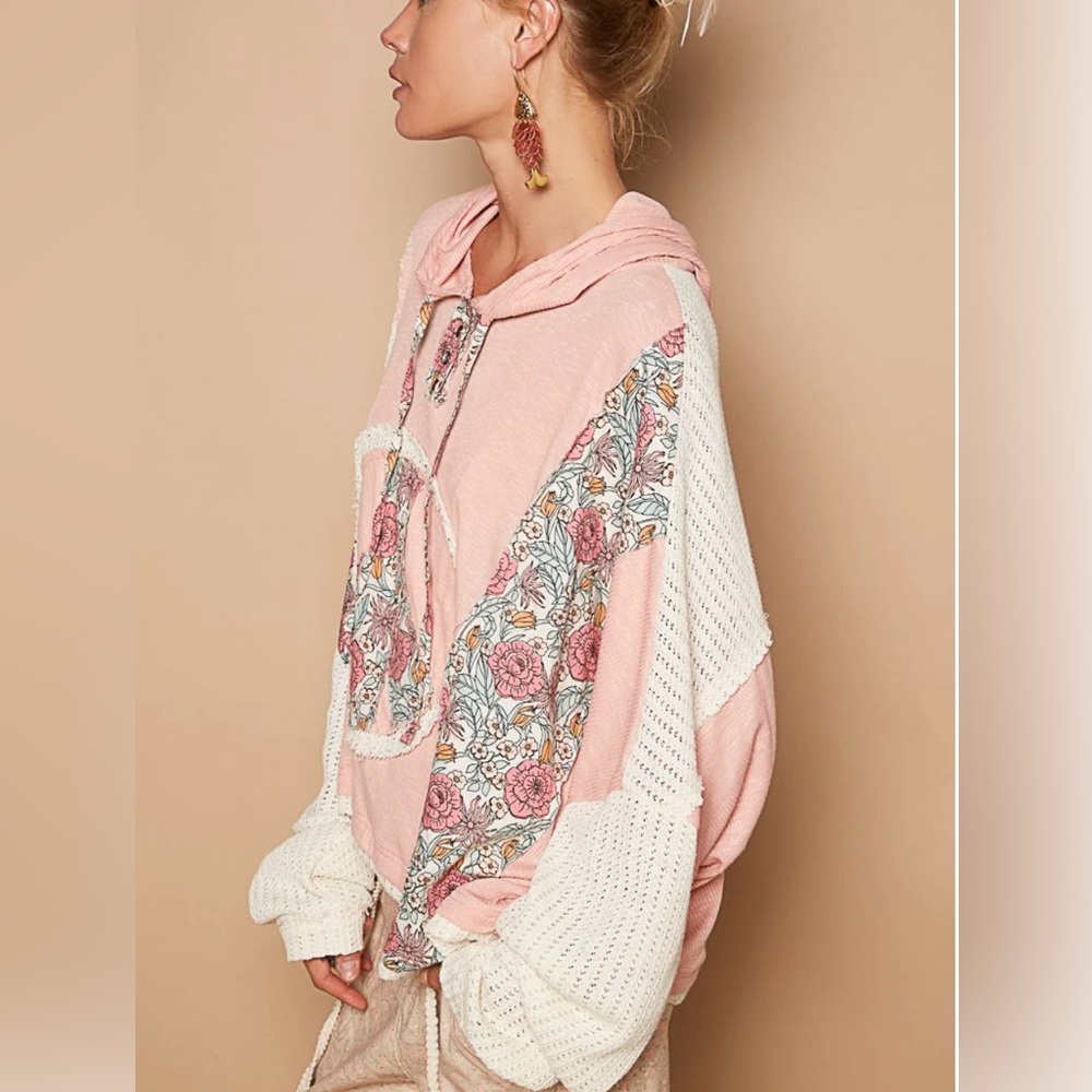 🌸”POL” NWOT Pink & Cream Floral Peace Sign Hoodie w/ Drawstring & Very Oversized - Picture 17 of 17